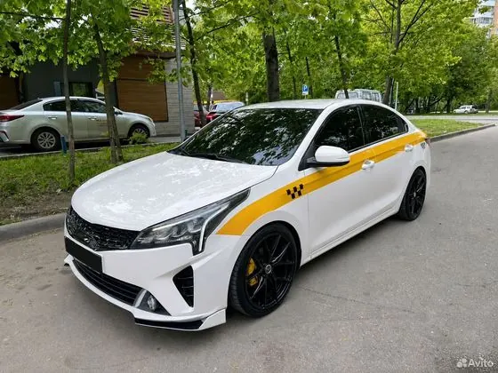 Аренда авто под такси — Москва, объявление на Авито